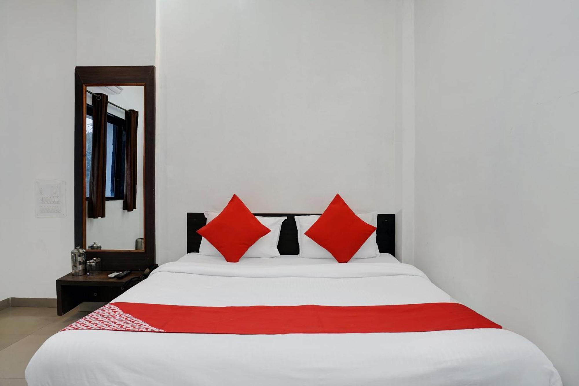 Super Hotel O Shirdi Sai Inn Εξωτερικό φωτογραφία