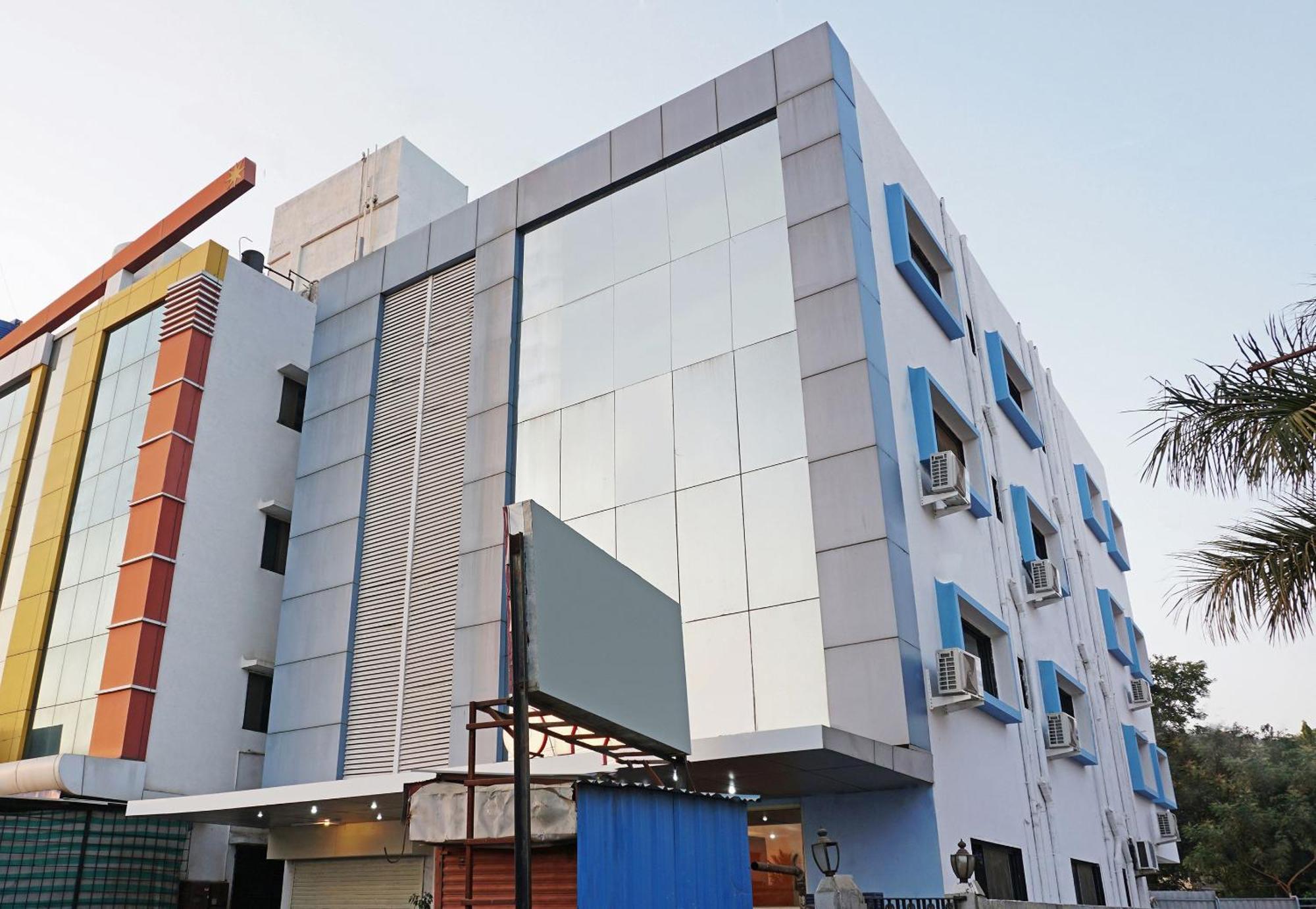 Super Hotel O Shirdi Sai Inn Εξωτερικό φωτογραφία