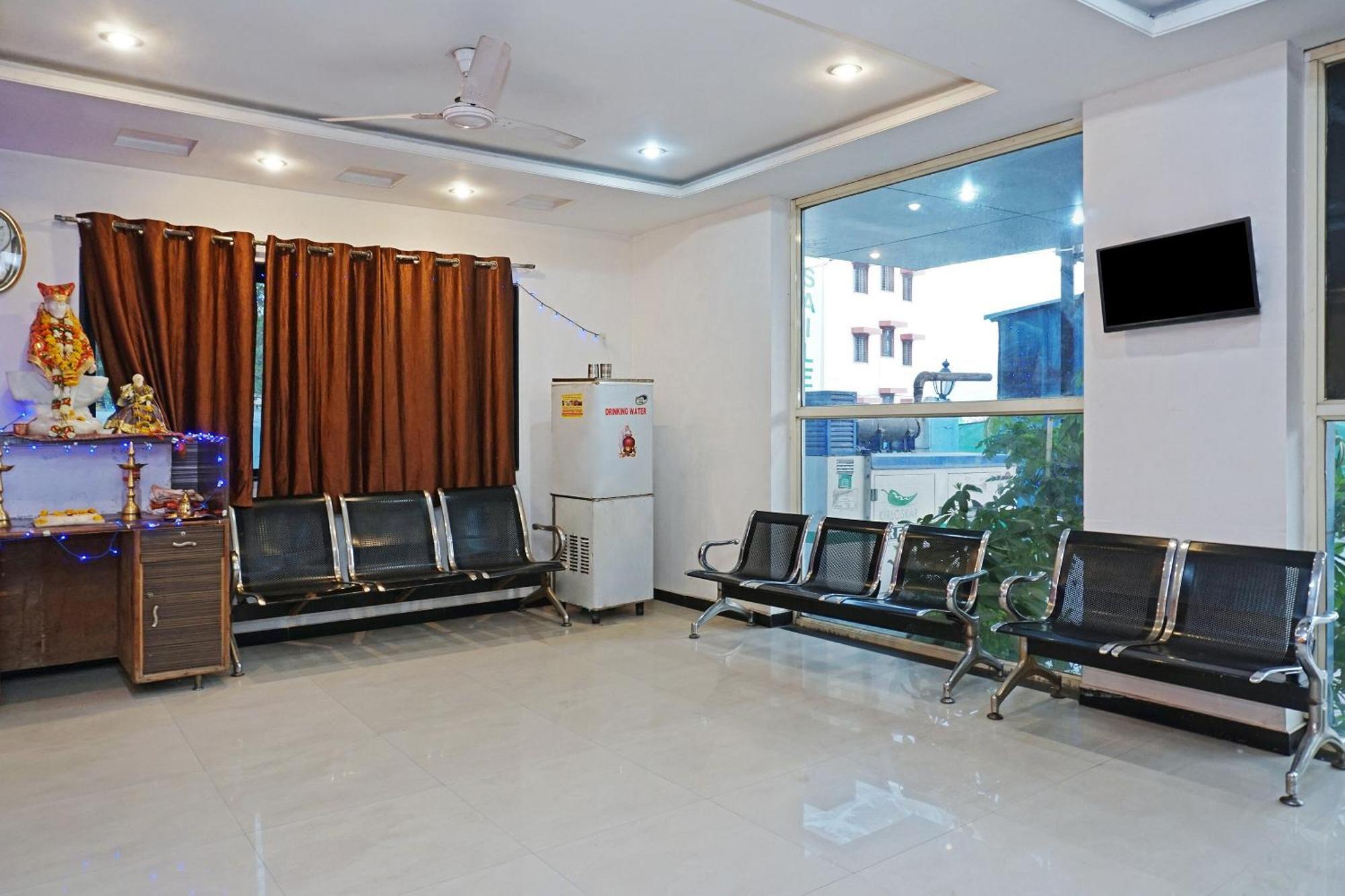 Super Hotel O Shirdi Sai Inn Εξωτερικό φωτογραφία