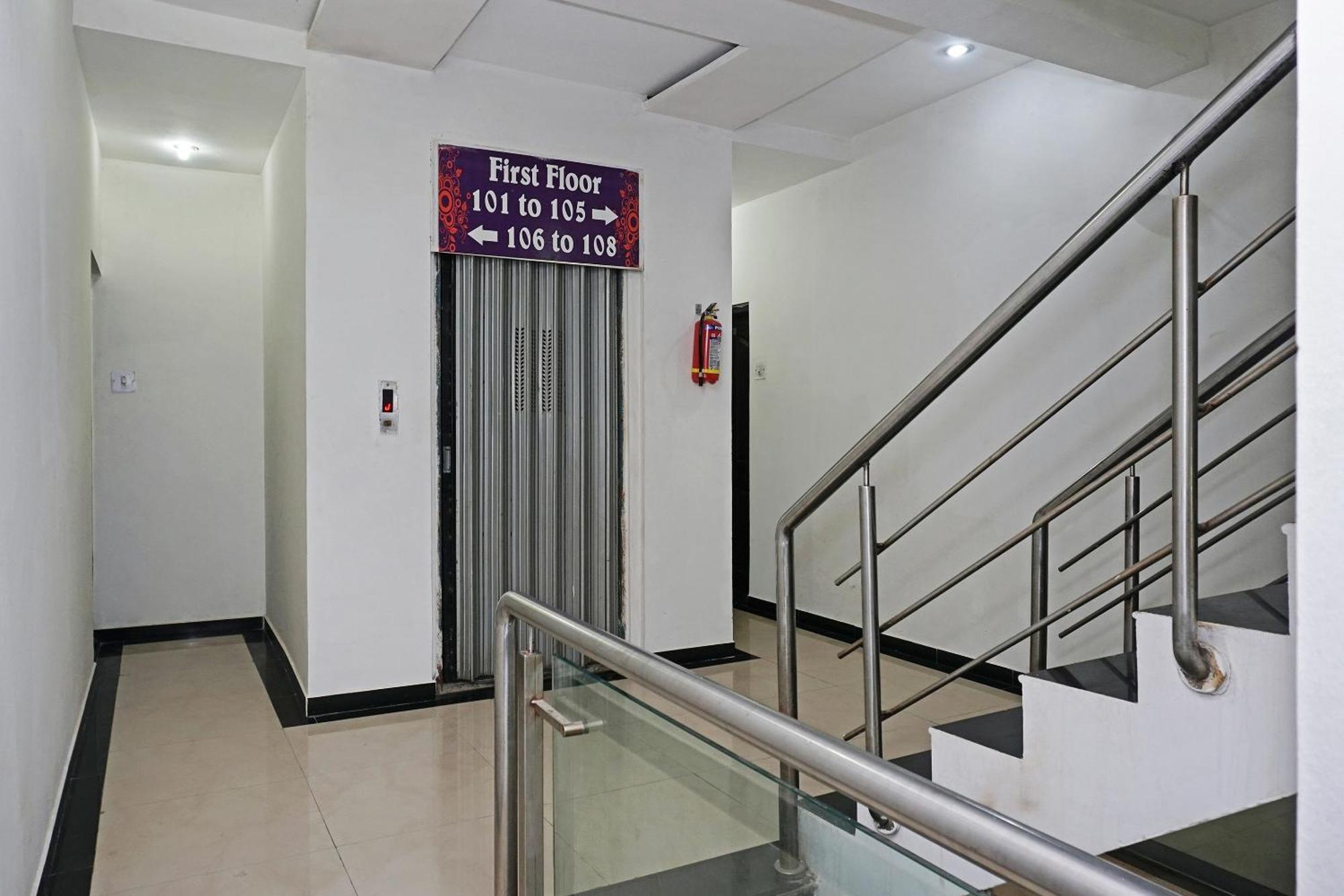 Super Hotel O Shirdi Sai Inn Εξωτερικό φωτογραφία