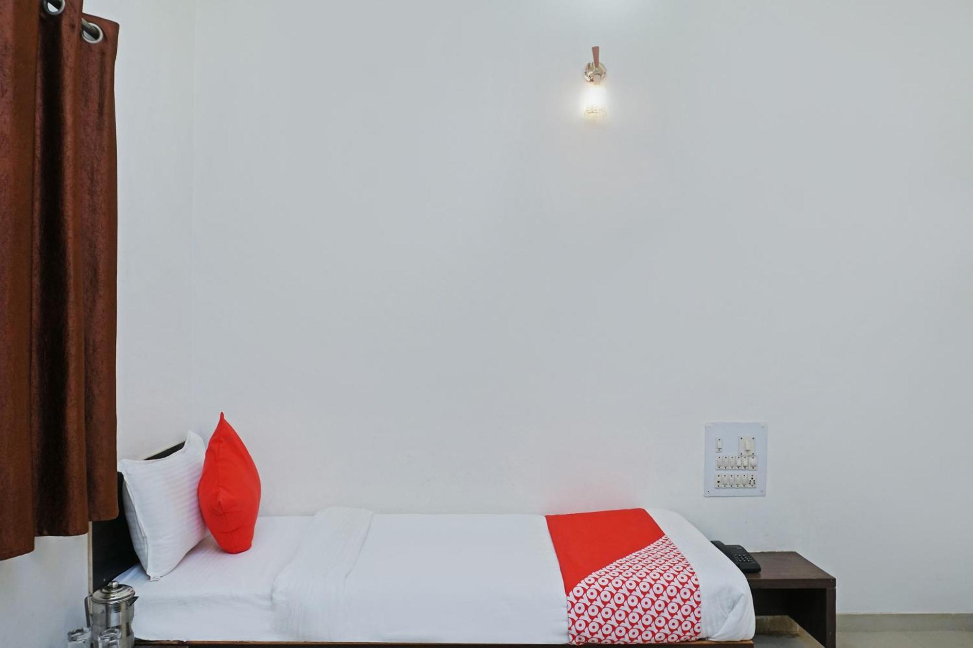 Super Hotel O Shirdi Sai Inn Εξωτερικό φωτογραφία
